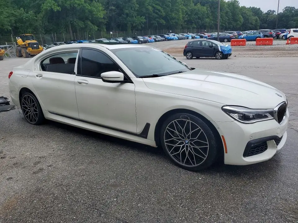 2018 BMW 750 XI  