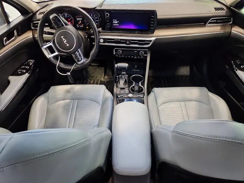 2022 KIA K5 EX  