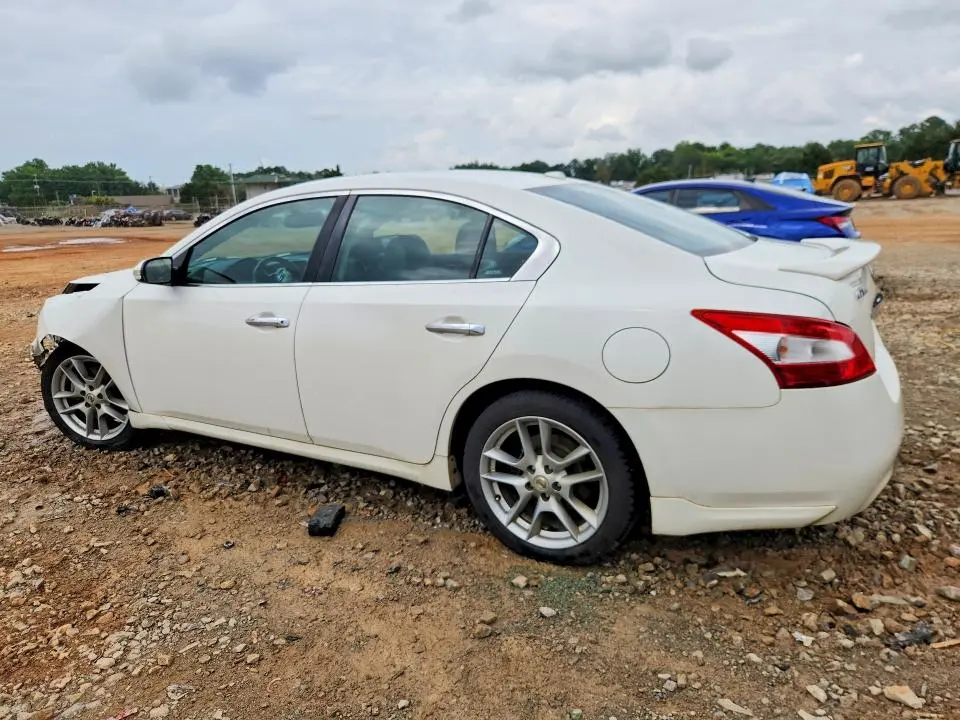 2010 NISSAN MAXIMA 3.5 S  