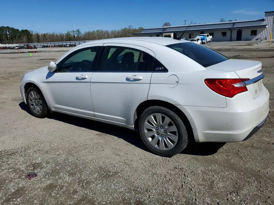 2013 CHRYSLER 200 LX  