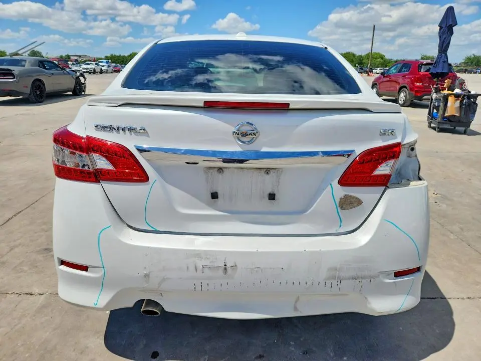 2015 NISSAN SENTRA SR  
