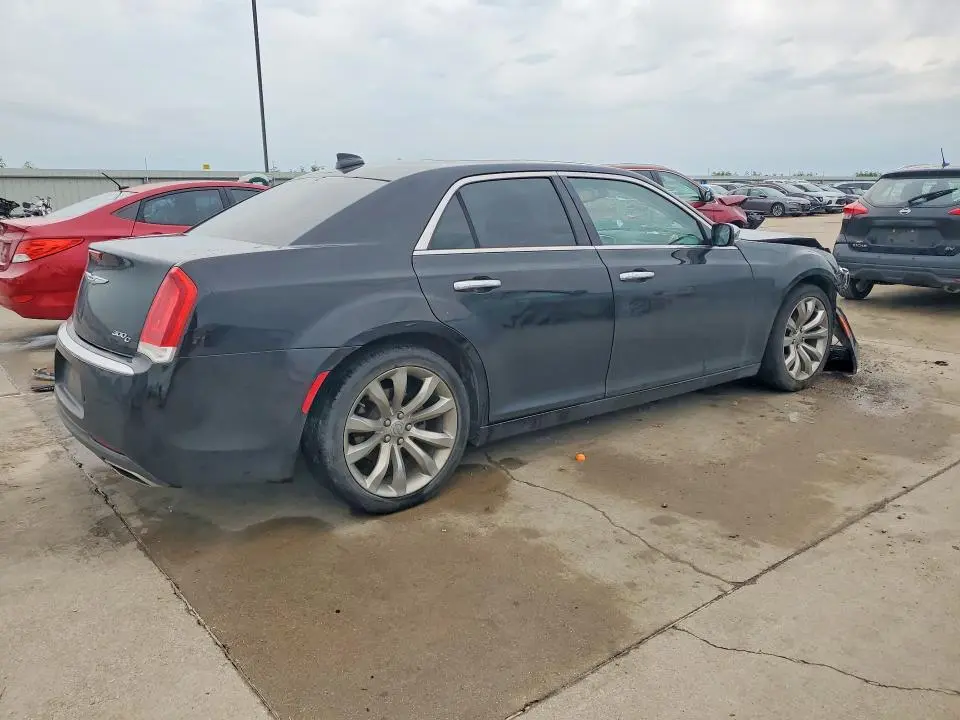 2015 CHRYSLER 300C   