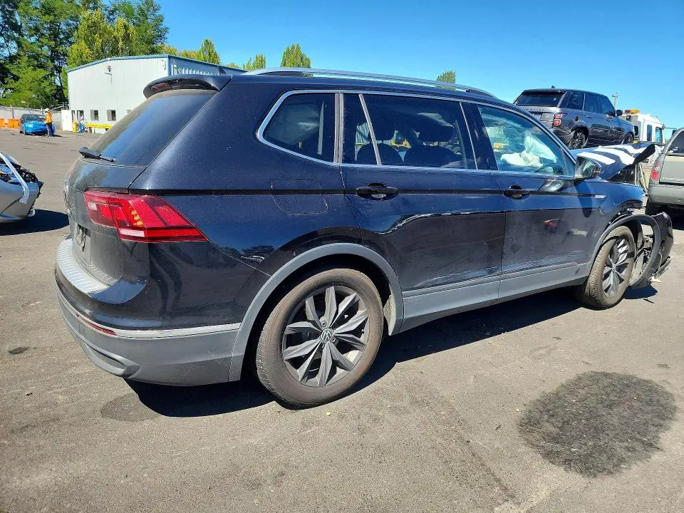 2022 VOLKSWAGEN TIGUAN SE  