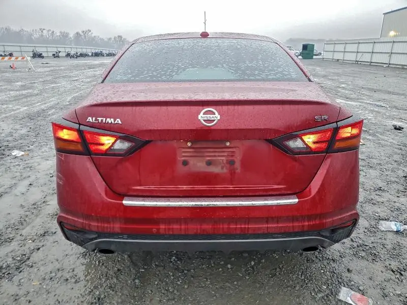 2021 NISSAN ALTIMA SR  