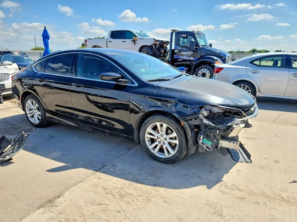 2015 CHRYSLER 200 LIMITED  