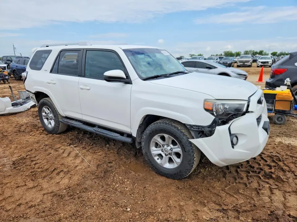 2018 TOYOTA 4RUNNER SR5  