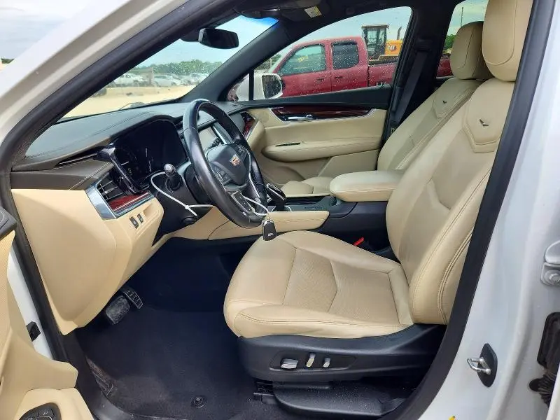 2019 CADILLAC XT5 LUXURY  