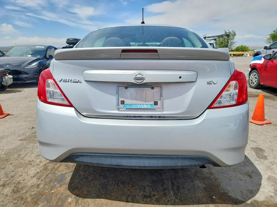 2018 NISSAN VERSA SV  