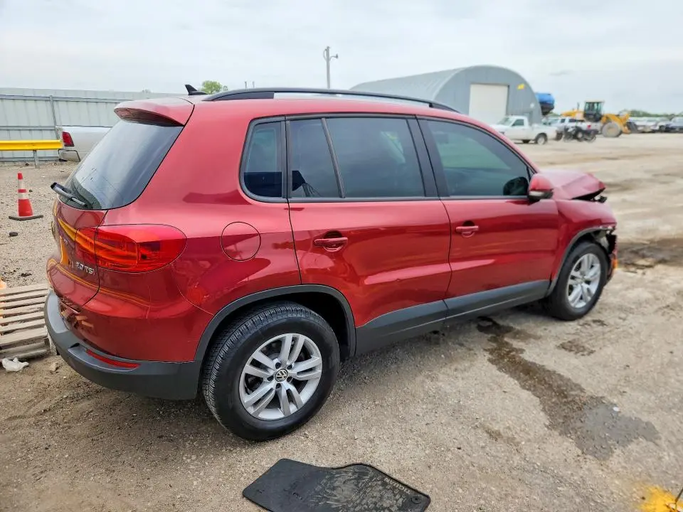 2015 VOLKSWAGEN TIGUAN S  