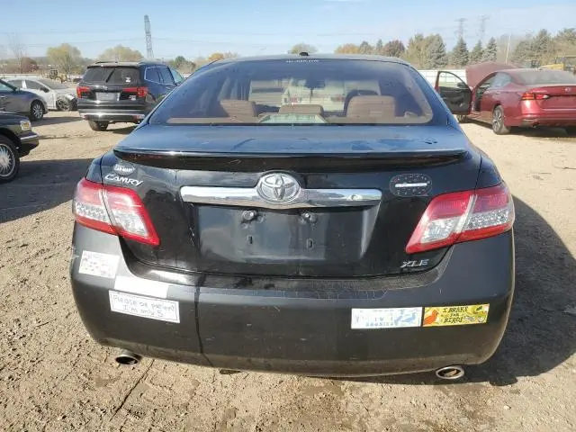 2010 TOYOTA CAMRY SE  