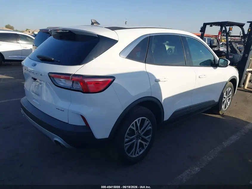 2022 FORD ESCAPE SEL
