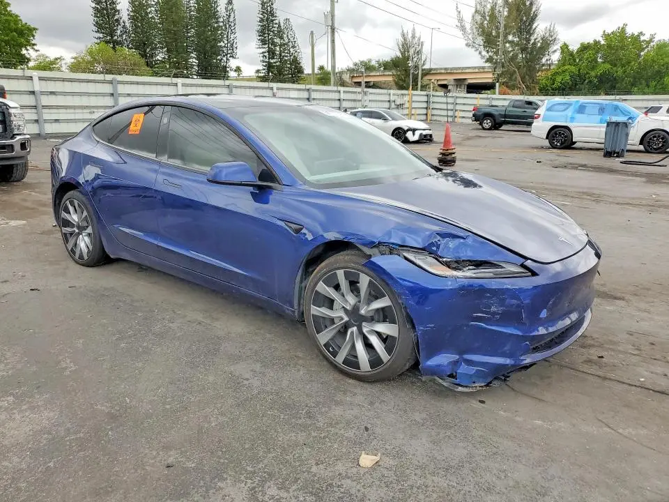 2025 TESLA MODEL 3   