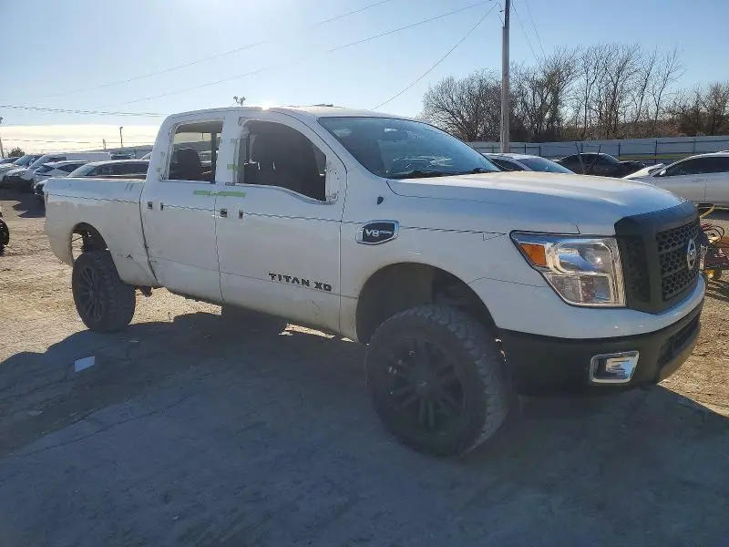 2017 NISSAN TITAN XD S  