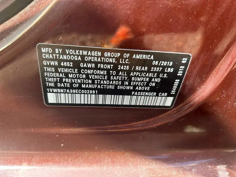 2014 VOLKSWAGEN PASSAT SE  