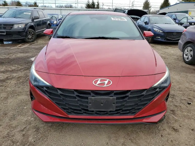 2022 HYUNDAI ELANTRA SEL  