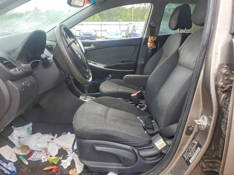 2013 HYUNDAI ACCENT GS  