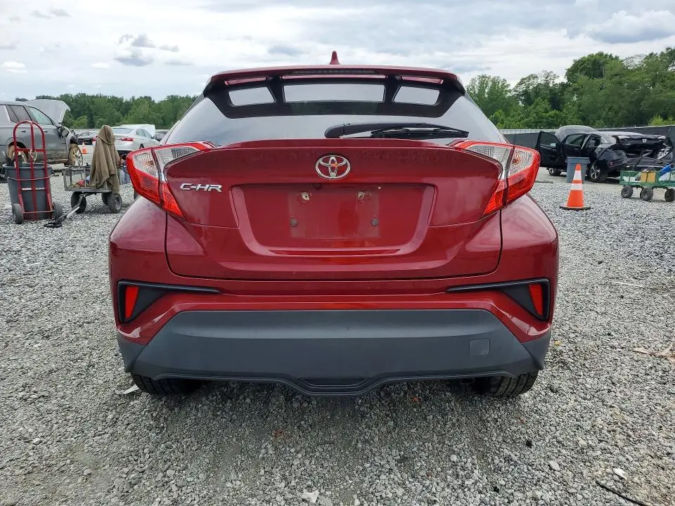 2019 TOYOTA C-HR XLE  
