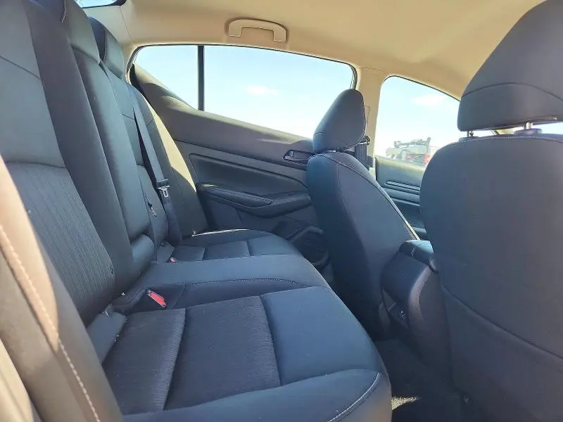 2024 NISSAN ALTIMA SV  