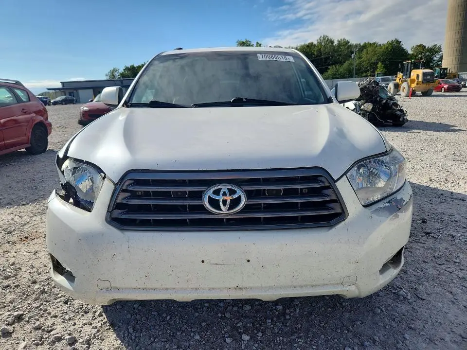 2010 TOYOTA HIGHLANDER SE  