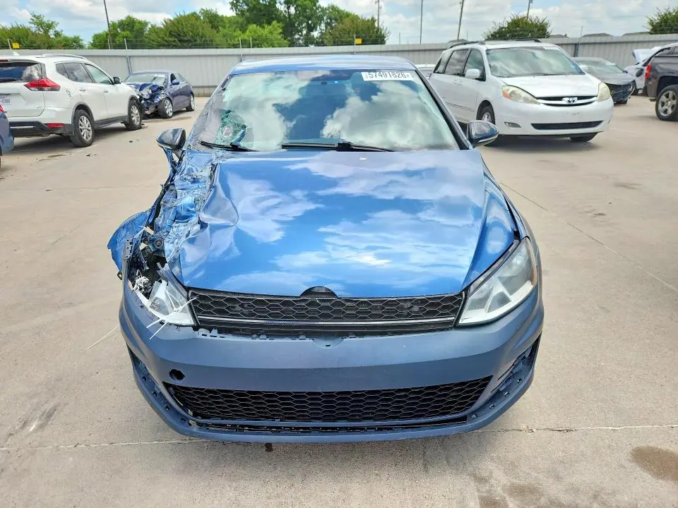 2015 VOLKSWAGEN GOLF   