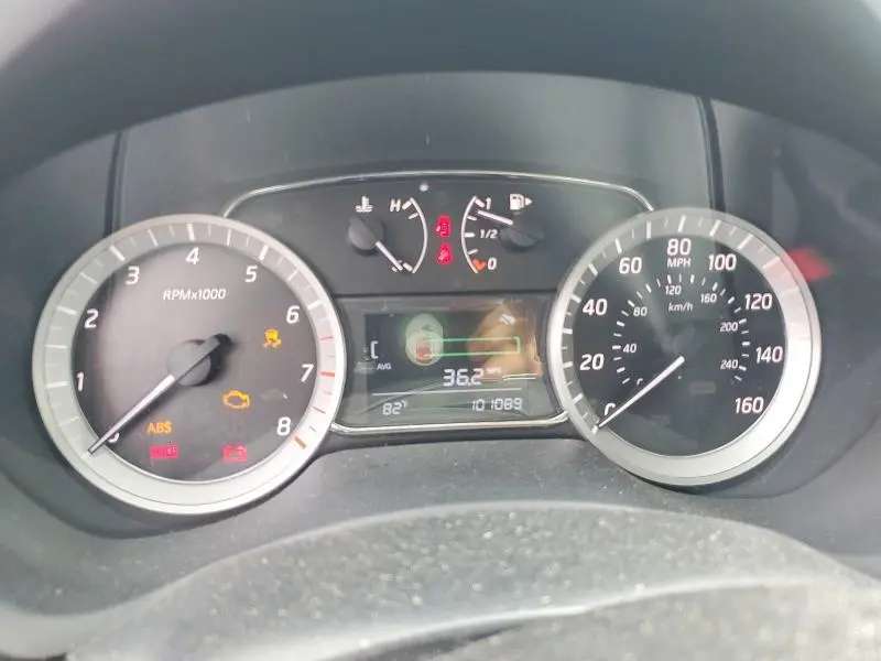 2015 NISSAN SENTRA SV  