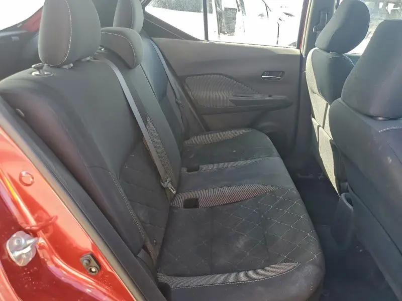 2018 NISSAN KICKS S  