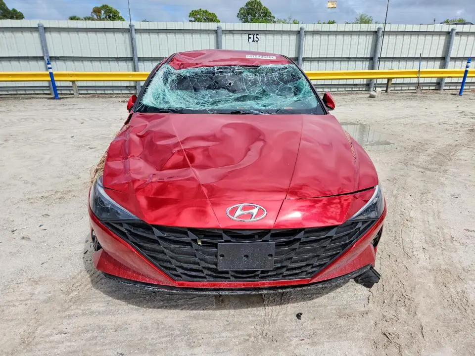 2023 HYUNDAI ELANTRA SEL  