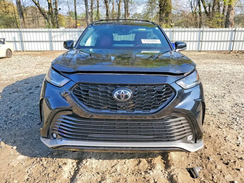2023 TOYOTA HIGHLANDER XSE  