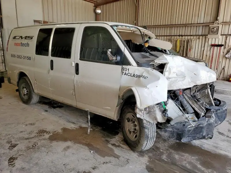 2017 CHEVROLET EXPRESS G2500   