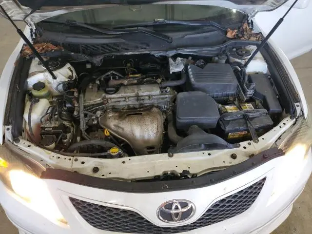 2011 TOYOTA CAMRY BASE  