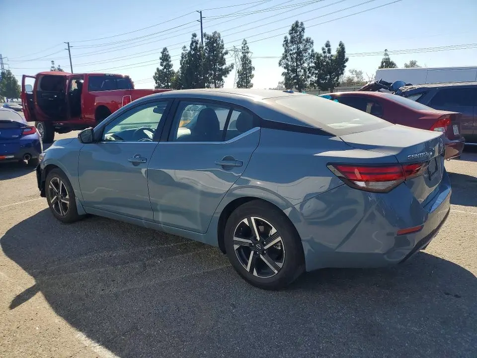 2025 NISSAN SENTRA SV  