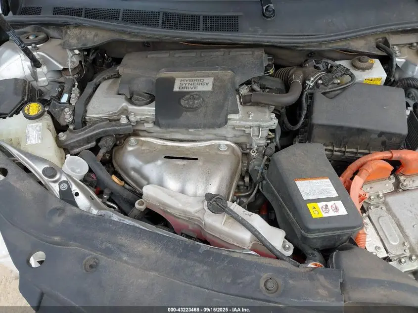 2017 TOYOTA CAMRY HYBRID LE