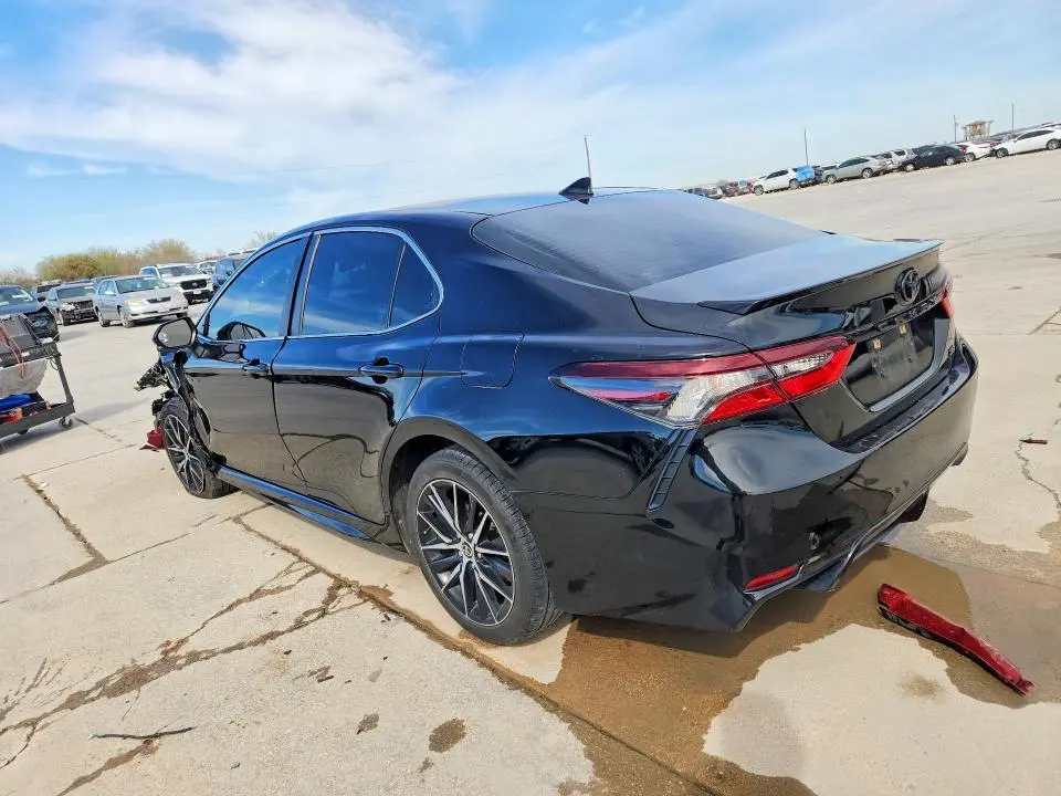 2023 TOYOTA CAMRY SE  
