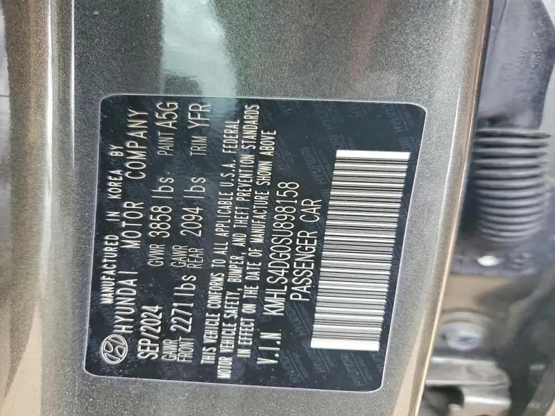 2025 HYUNDAI ELANTRA SEL  