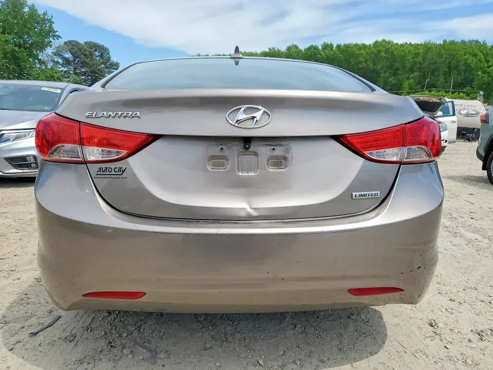 2013 HYUNDAI ELANTRA LIMITED  