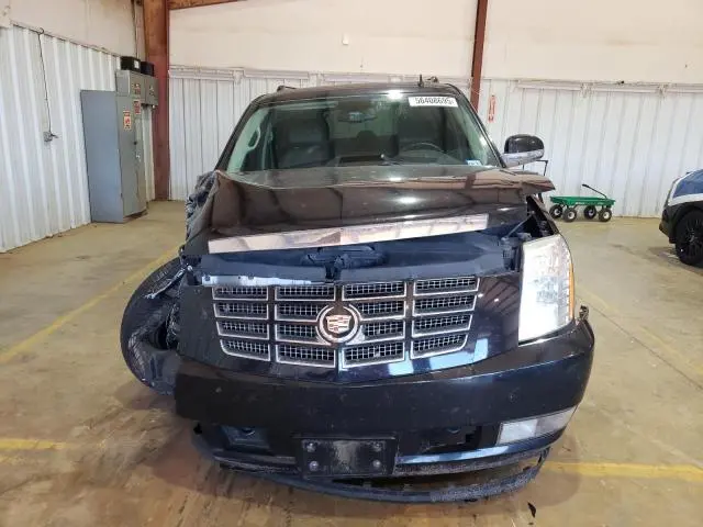 2012 CADILLAC ESCALADE ESV LUXURY  