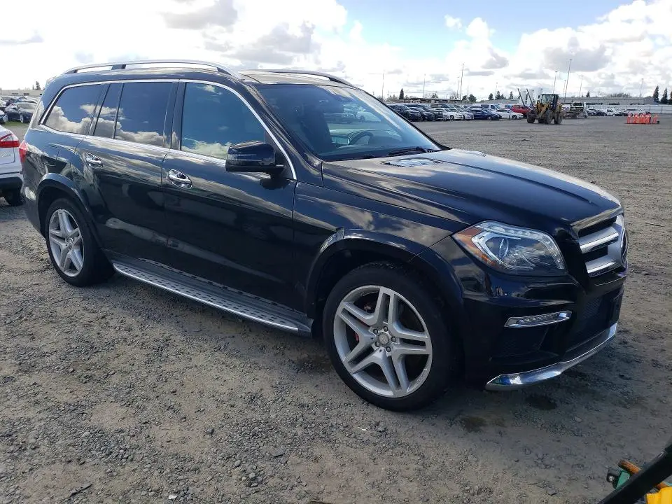 2014 MERCEDES-BENZ GL 550 4MATIC  