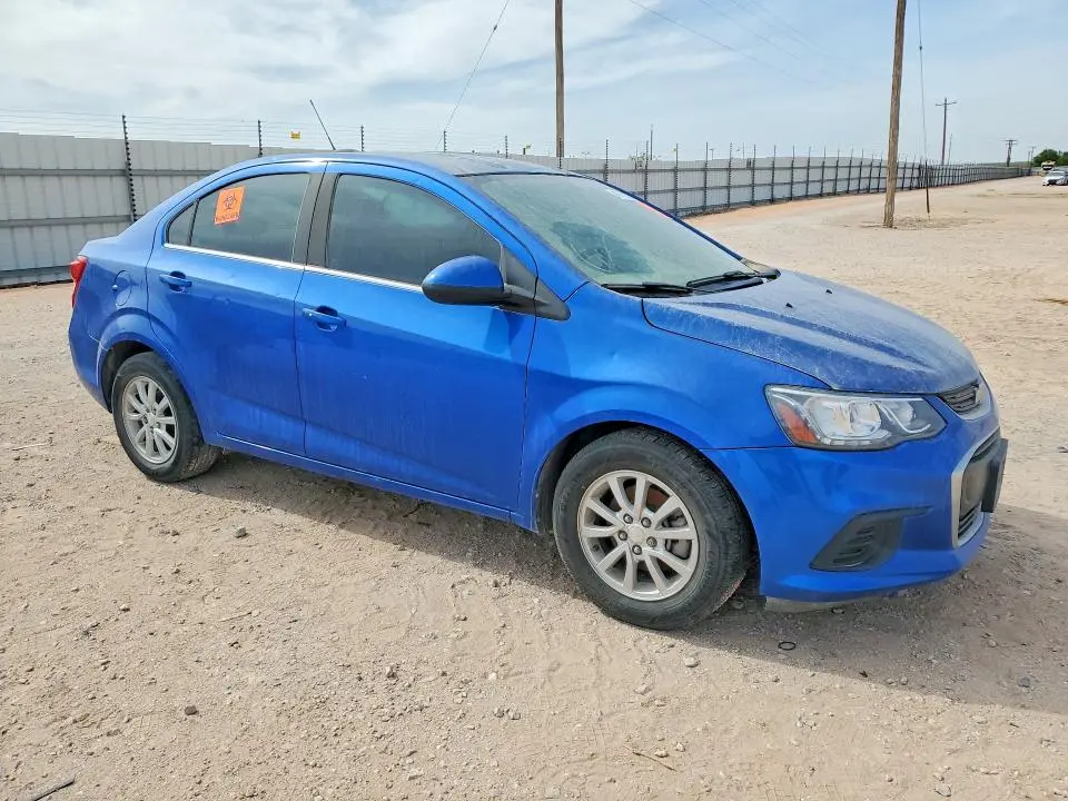 2019 CHEVROLET SONIC LT  