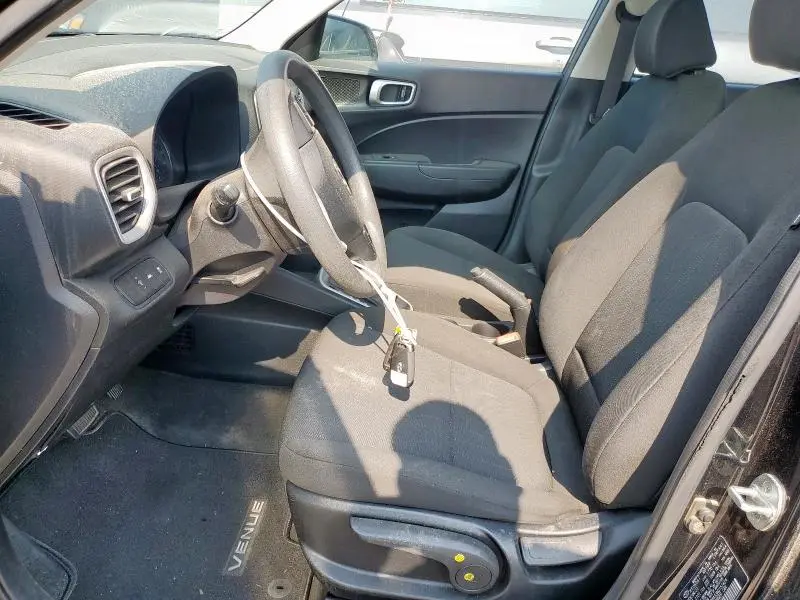 2022 HYUNDAI VENUE SE  