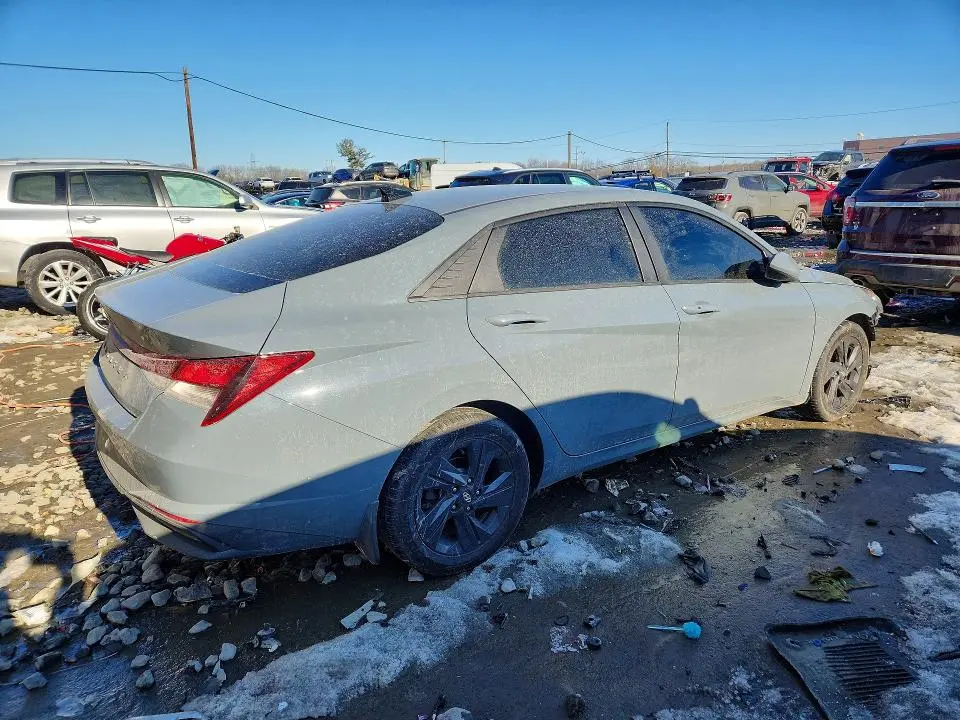 2021 HYUNDAI ELANTRA SEL  