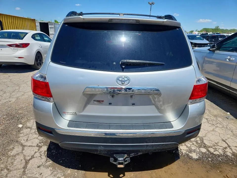 2013 TOYOTA HIGHLANDER LIMITED  