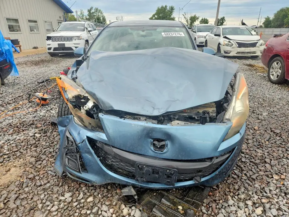 2011 MAZDA 3 I  
