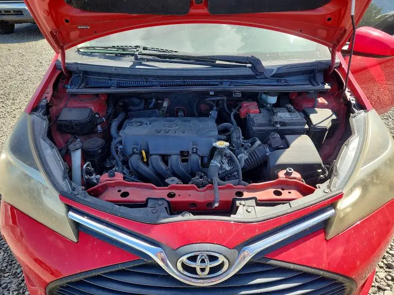 2015 TOYOTA YARIS 5-DOOR L  
