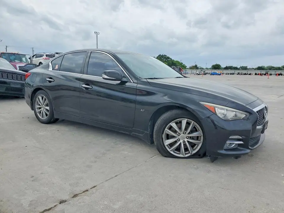 2015 INFINITI Q50 BASE  