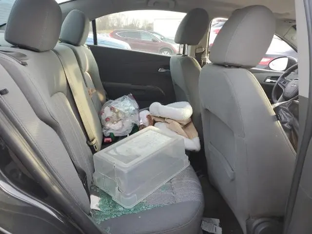 2014 CHEVROLET SONIC LT  