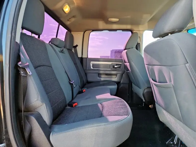 2013 RAM 1500 SLT  