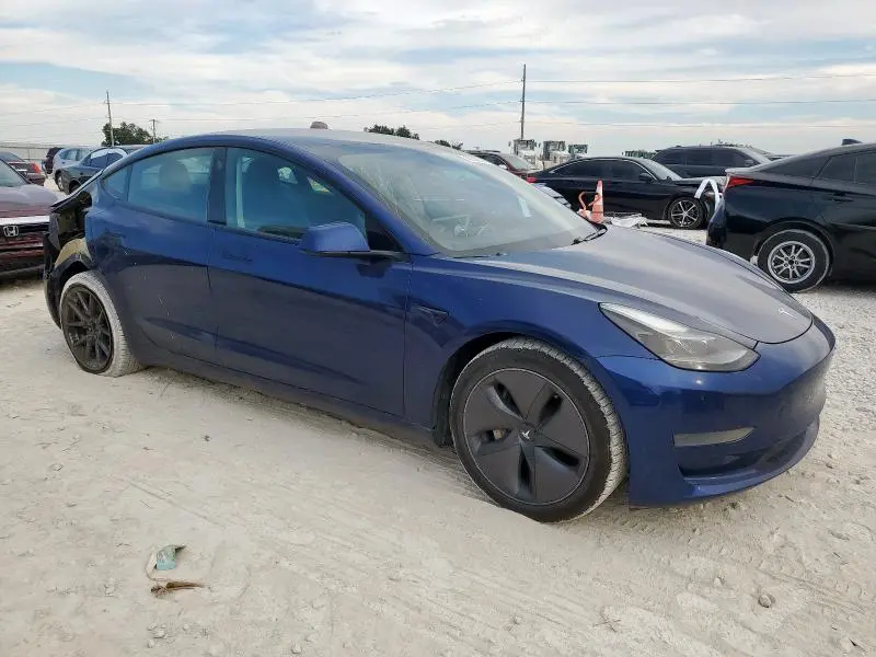 2021 TESLA MODEL 3