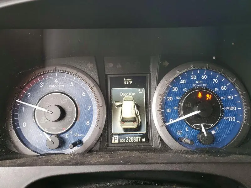 2015 TOYOTA SIENNA XLE 8-PASSENGER  