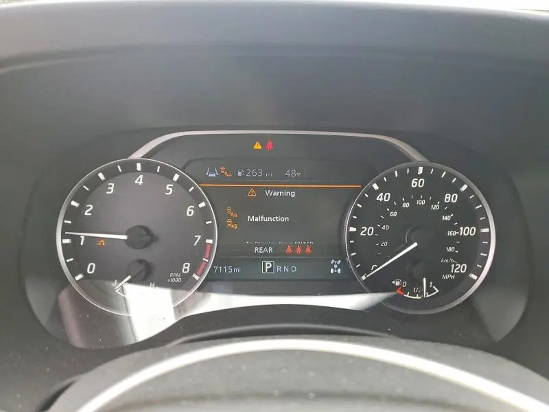 2025 NISSAN FRONTIER SV  