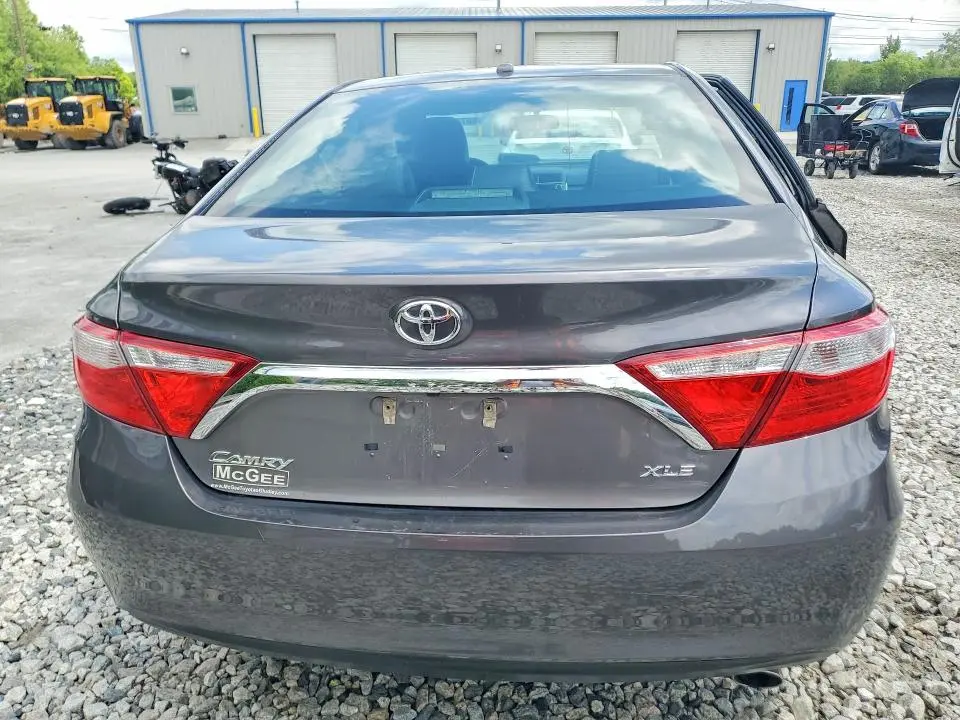 2017 TOYOTA CAMRY XLE  